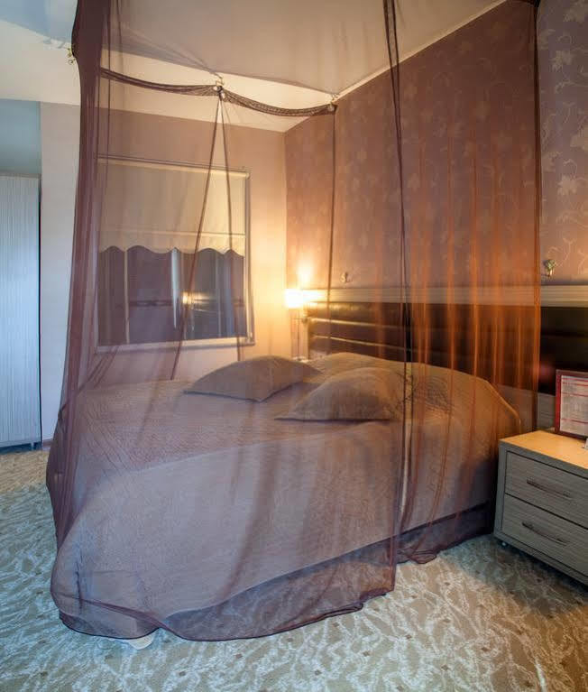 Es Albatros Hotel إسكيشير المظهر الخارجي الصورة
