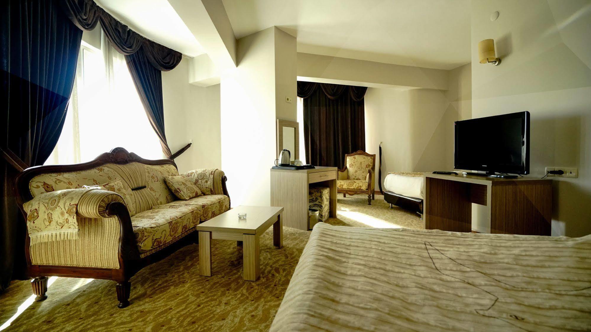 Es Albatros Hotel إسكيشير المظهر الخارجي الصورة