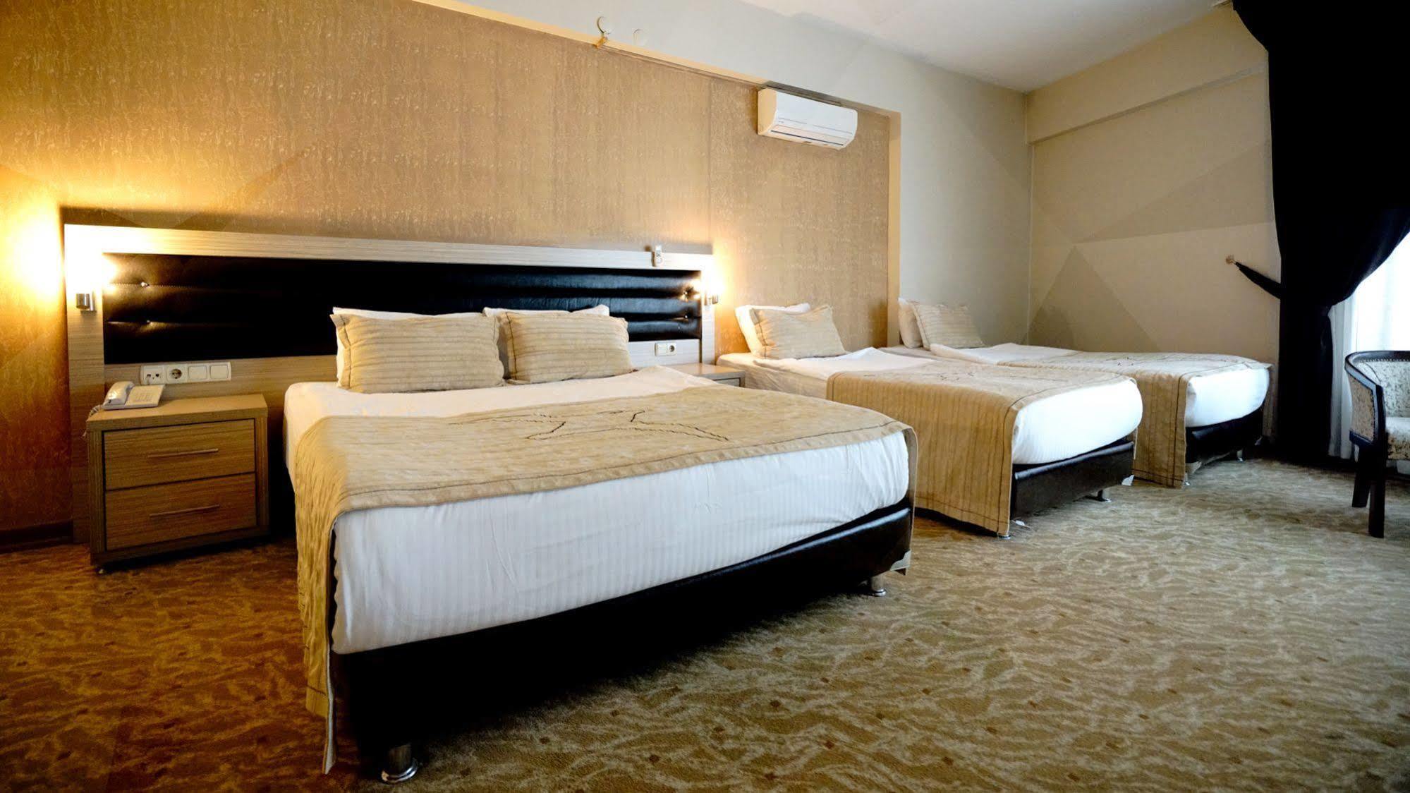 Es Albatros Hotel إسكيشير المظهر الخارجي الصورة