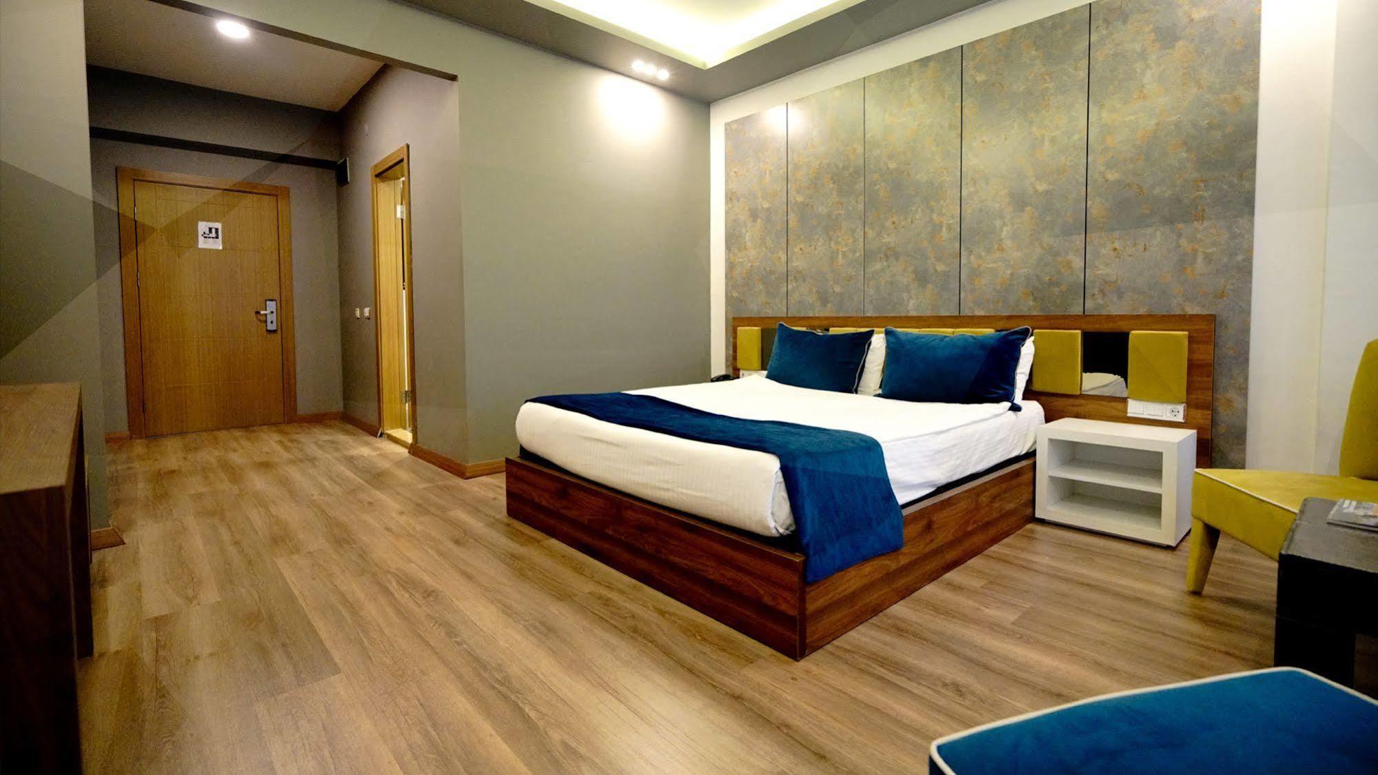 Es Albatros Hotel إسكيشير المظهر الخارجي الصورة