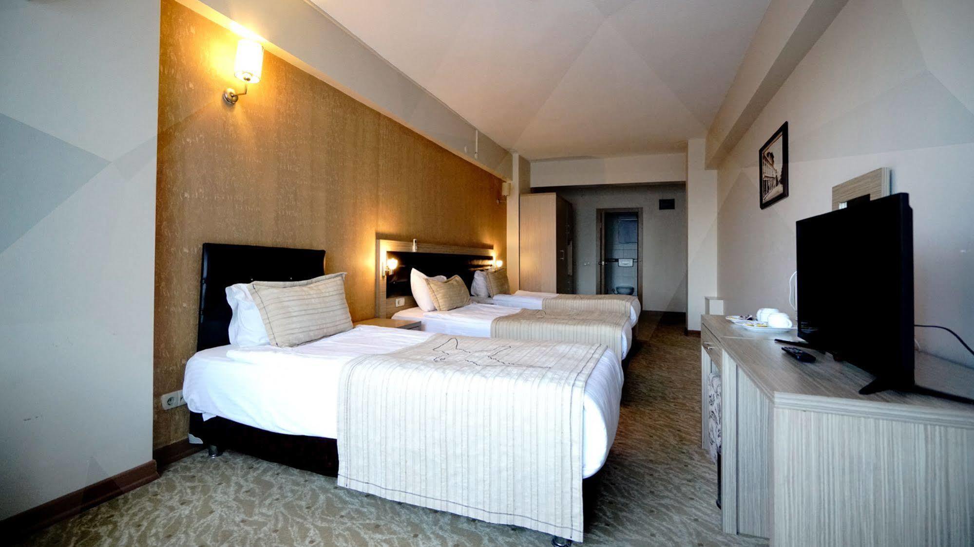 Es Albatros Hotel إسكيشير المظهر الخارجي الصورة