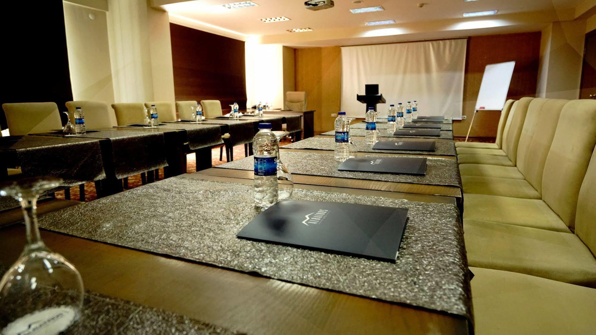 Es Albatros Hotel إسكيشير المظهر الخارجي الصورة