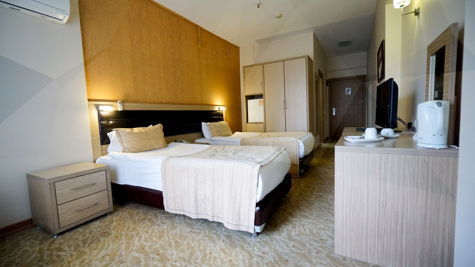 Es Albatros Hotel إسكيشير المظهر الخارجي الصورة