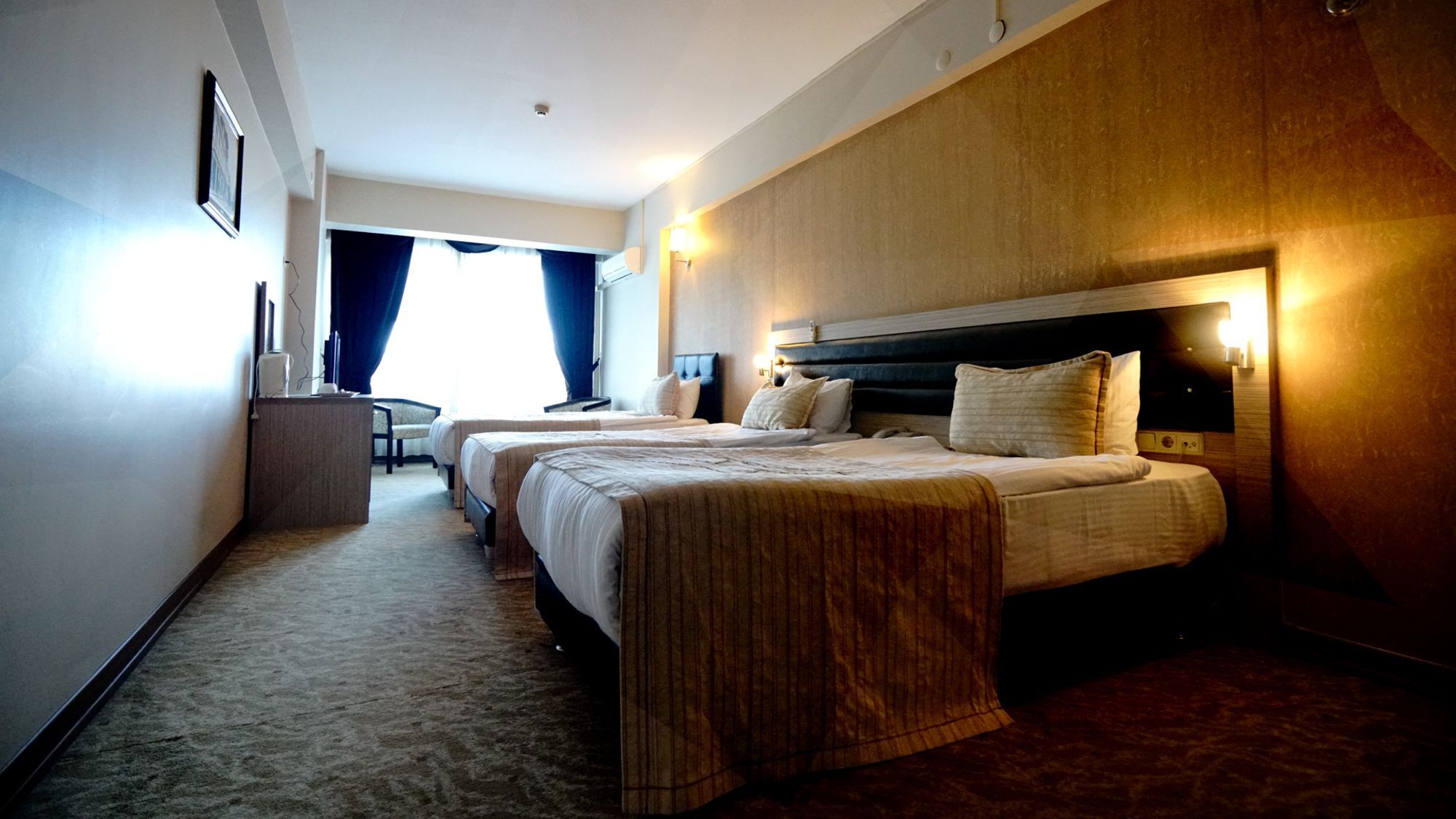 Es Albatros Hotel إسكيشير المظهر الخارجي الصورة
